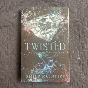 Twisted [Never After, 4] [ paperback ] McIntire, Emily NEW BOOK Fiction Romance